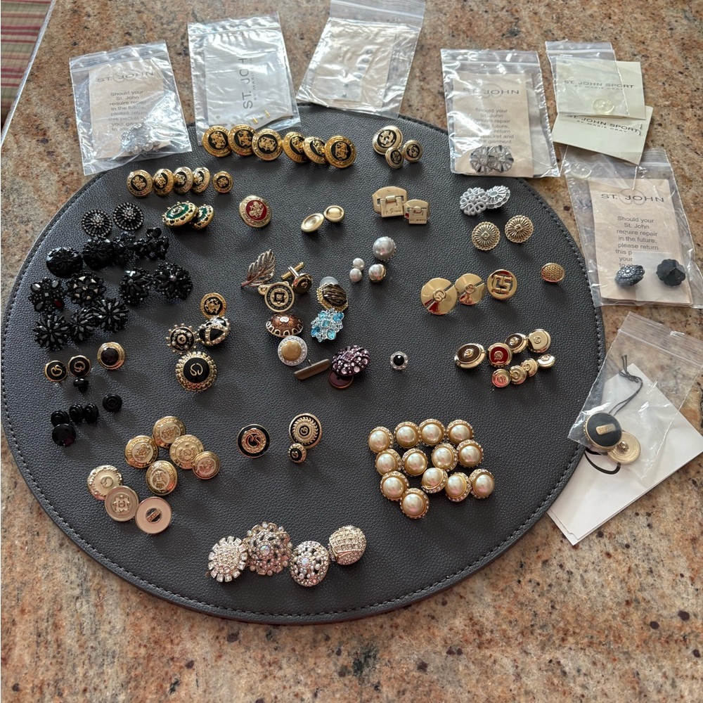 St John Apparel Replacement Buttons